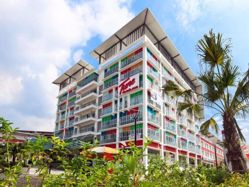 Tune Hotel - Kota Damansara Petaling Jaya Esterno foto